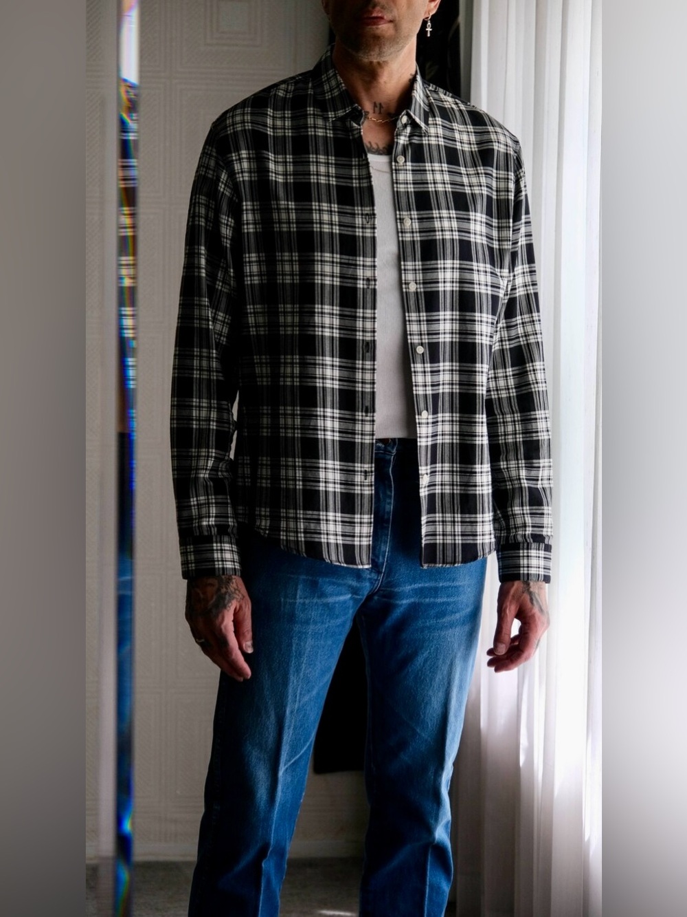SANDRO PARIS Black White Tartan Plaid Lightweight flannel button up shirt sz.M